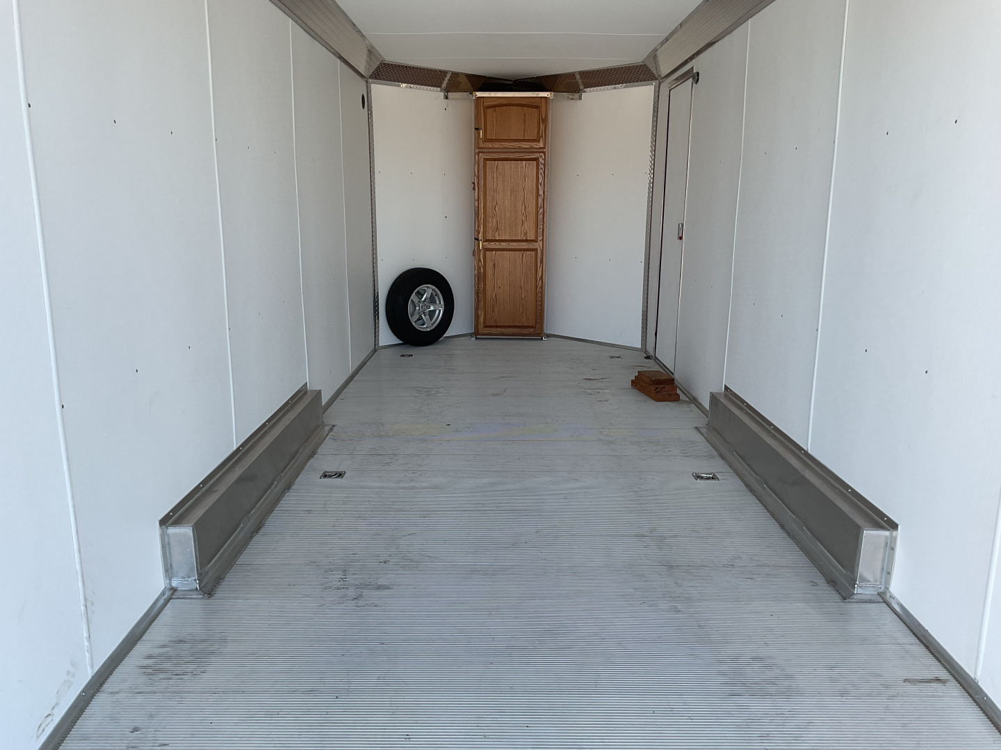 Used 2023 Aluma AE7.520 Cargo / Enclosed Trailer