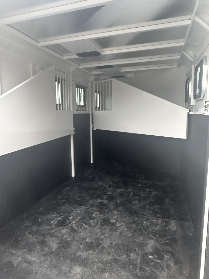 New 2026 Trails West 3H BP ADV MXII Horse Trailer