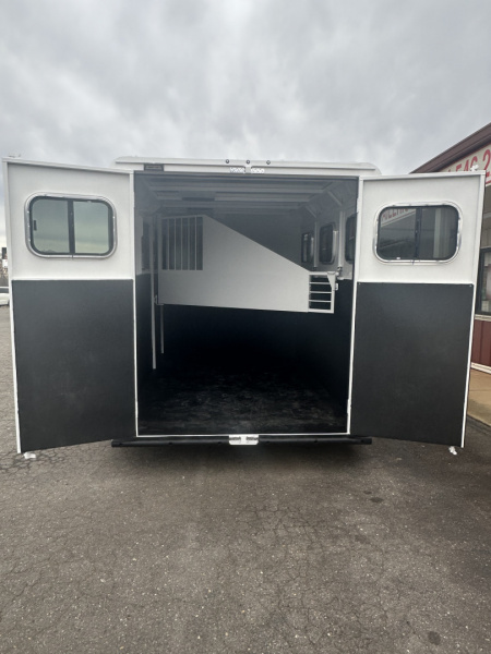 New 2026 Trails West 3H BP ADV MXII Horse Trailer