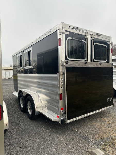 New 2026 Featherlite Trailers 2 HORSE SLANT LOAD 9400