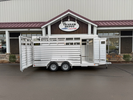 New FEATHERLITE 6’7″ X 16′ LIVESTOCK BUMPER PULL TRAILER