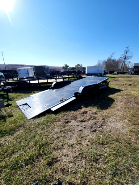 New 2026 Iron Bull TRB8320032 Tilt Trailer