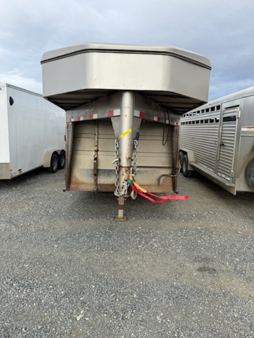 Used 2009 Titan 24' Stock Trailer