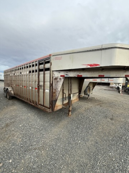 Used 2009 Titan 24' Stock Trailer