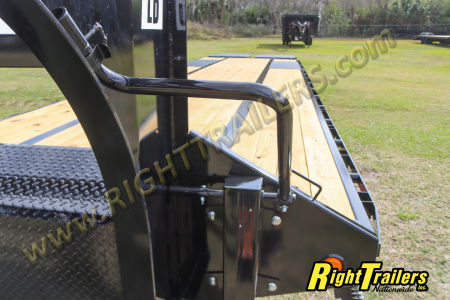 New 2026 8.5X35 PJ GOOGSENECK EQUIPMENT TRAILER