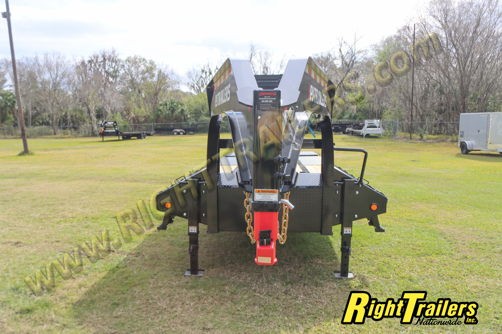 New 2026 8.5X25 PJ GOOGSENECK EQUIPMENT TRAILER