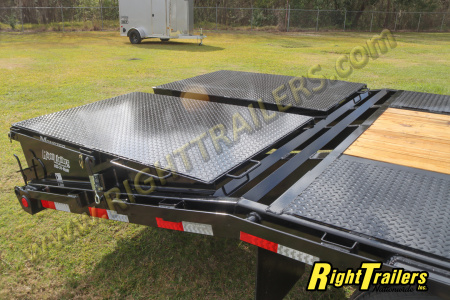 New 2026 8.5X25 PJ GOOGSENECK EQUIPMENT TRAILER