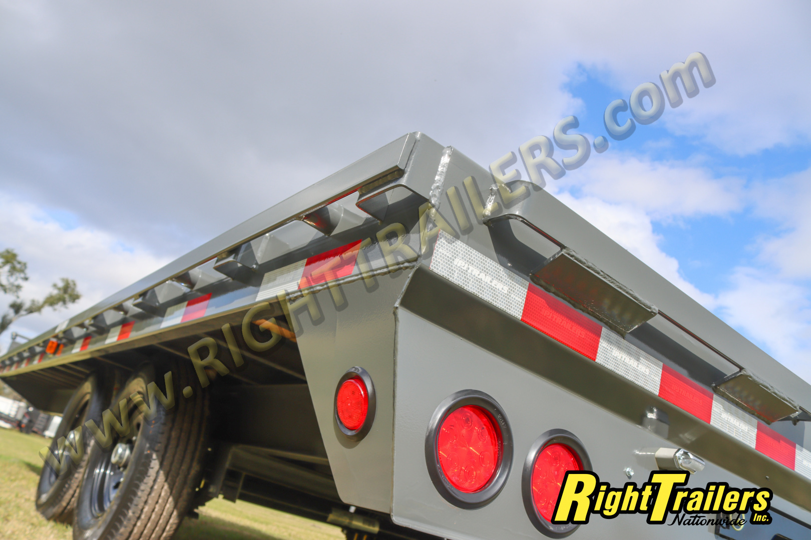 New 2026 8.5X20 PJ Deckover Equipment Trailer