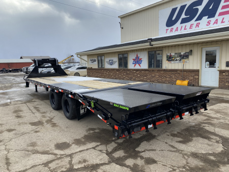 New 2026 Load Trail 102x28 Low-pro 24k w/Max Ramps Gooseneck Bodies