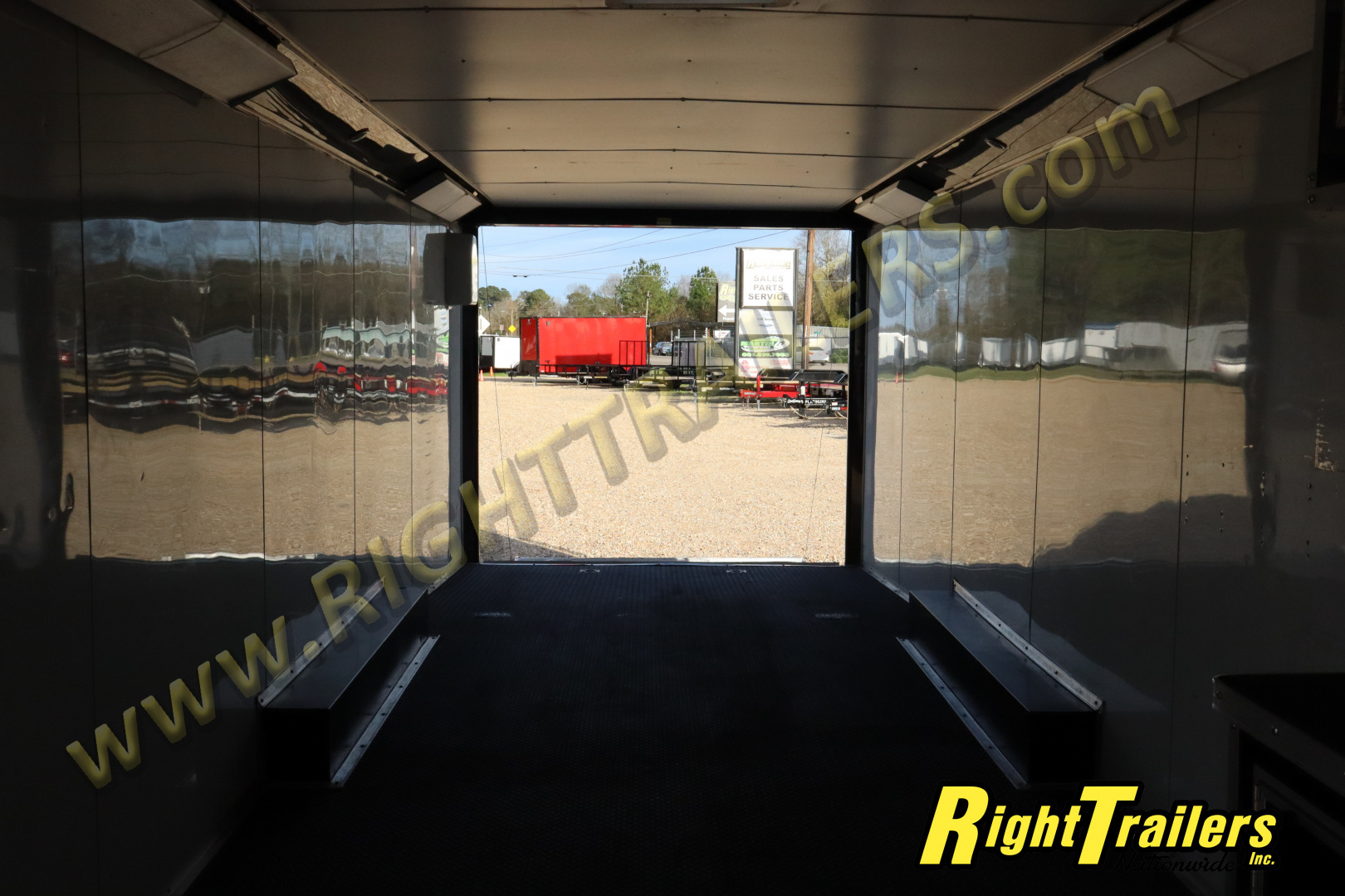 Used 2018 8.5X28 Continental Cargo Race Trailer