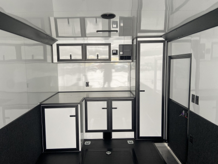 New United PREM 8.5x24 Racing Trailer