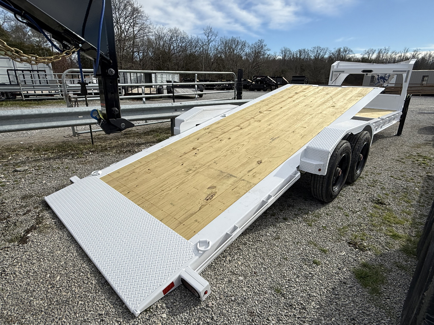 New 2026 Diamond C HDT GN 210 26’ Tilt Trailer, 23K GVWR, PACESETTER EDITION, HYDRAULIC JACKS