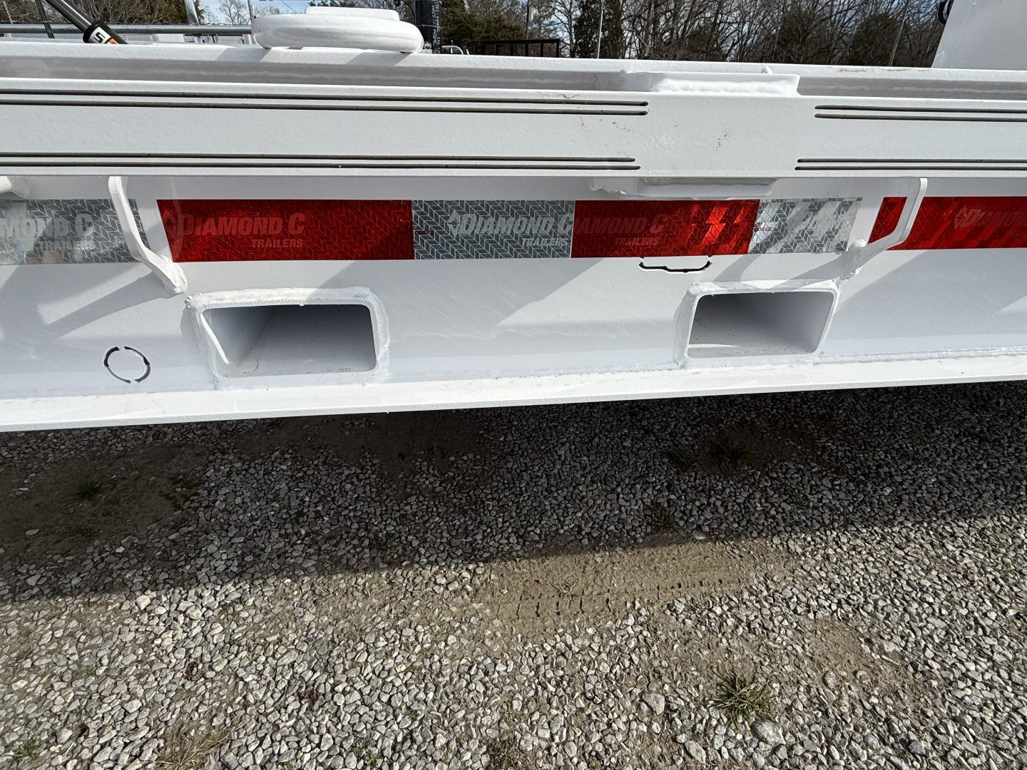 New 2026 Diamond C HDT GN 210 26’ Tilt Trailer, 23K GVWR, PACESETTER EDITION, HYDRAULIC JACKS