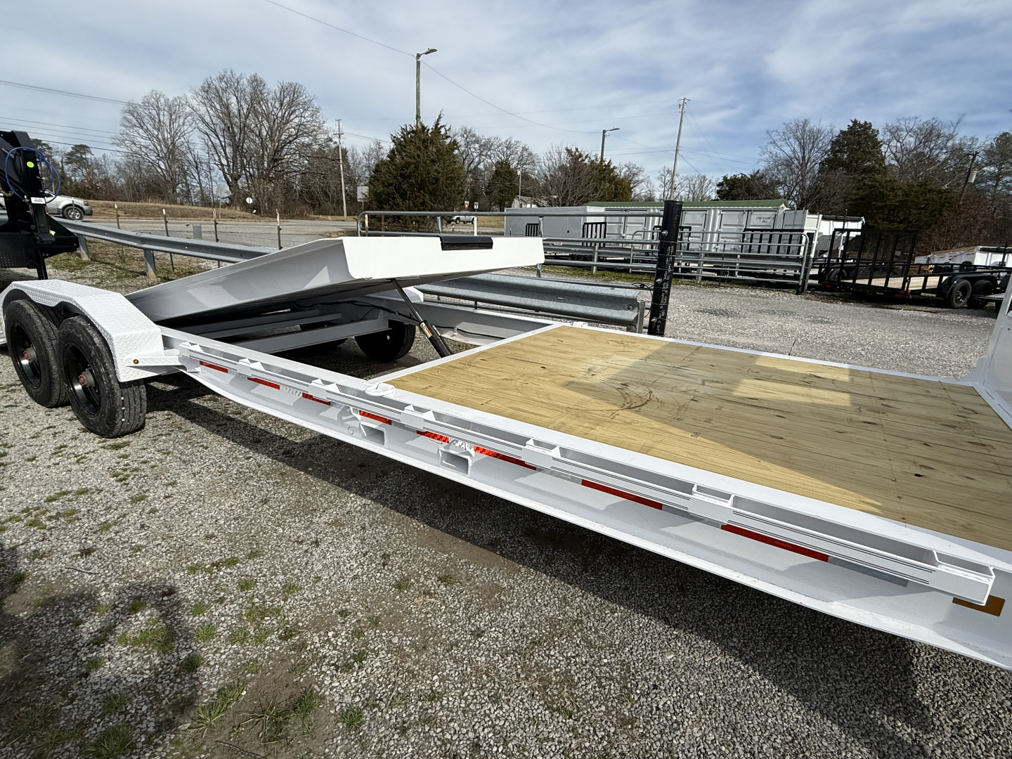 New 2026 Diamond C HDT GN 210 26’ Tilt Trailer, 23K GVWR, PACESETTER EDITION, HYDRAULIC JACKS