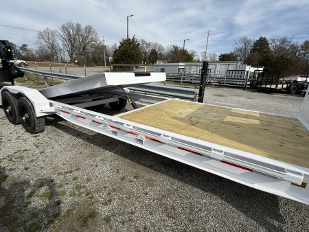 New 2026 Diamond C HDT GN 210 26’ Tilt Trailer, 23K GVWR, PACESETTER EDITION, HYDRAULIC JACKS
