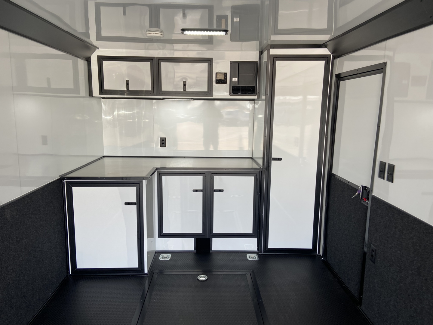 New 2026 United Prem 8.5X28 Racing Trailer