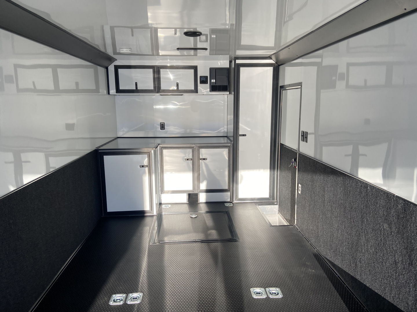 New United Trailers PREM 8.5X28 Racing Trailer