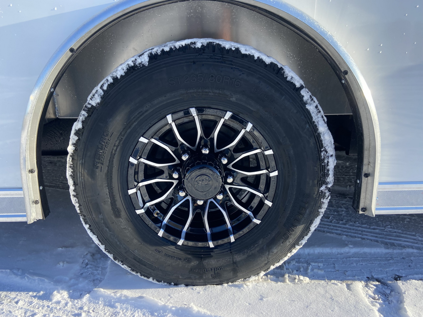 New United Trailers PREM 8.5X28 Racing Trailer