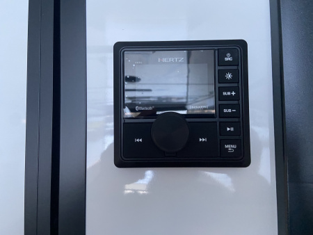 New United PREM 8.5X24 Racing Trailer