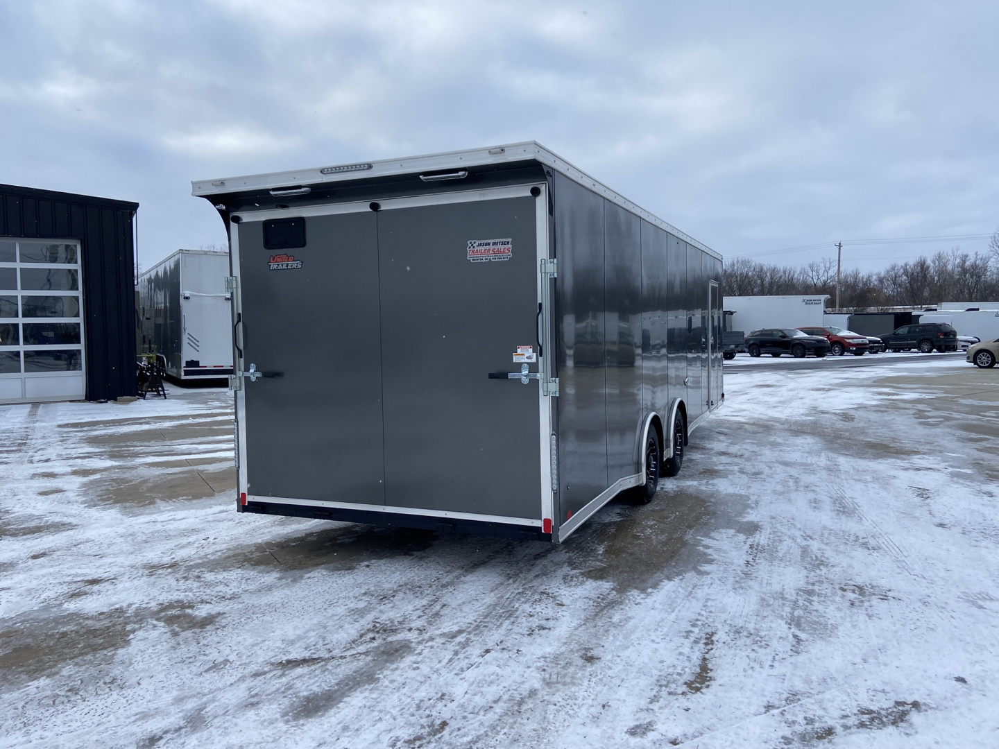 New United LIM 8.5X28 RACING TRAILER