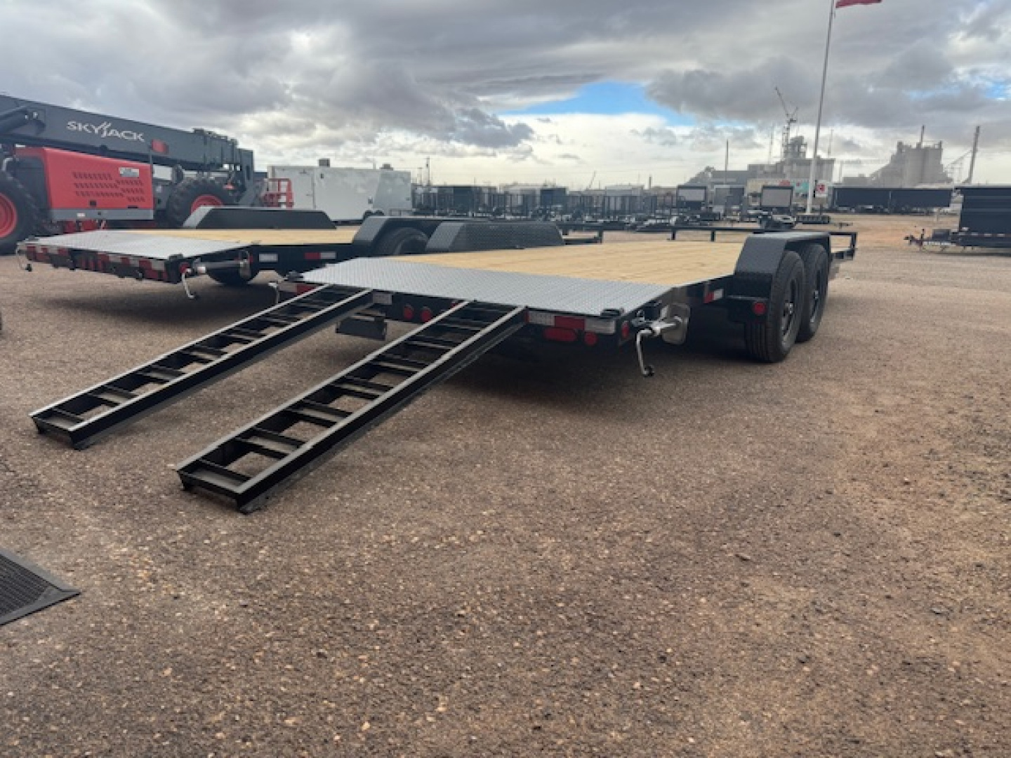 New 2026 PJ Trailers CE 18' Equipment Trailer-10K