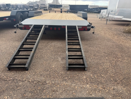 New 2026 PJ Trailers CE 18' Equipment Trailer-10K