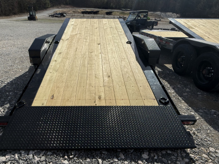 New 2026 Diamond C HDT 207 22’ Tilt Trailer, PACESETTER EDITION, FORK HOLDERS, 15.4K GVWR