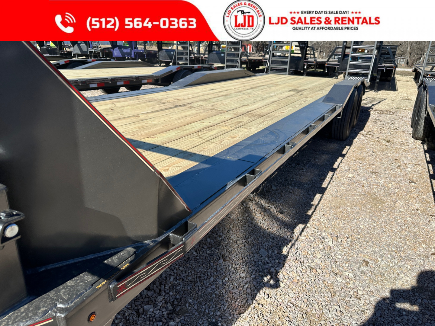 New 2026 Triple R - Drive Over Fender 26' Gooseneck Trailer - 14 Ply Tires