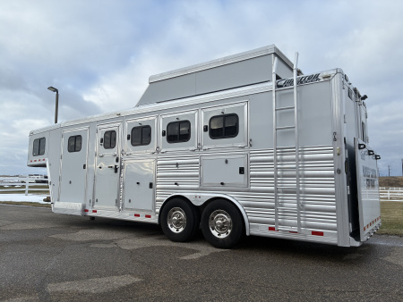 Used 2012 Cimarron 4 Horse Gooseneck Horse Trailer