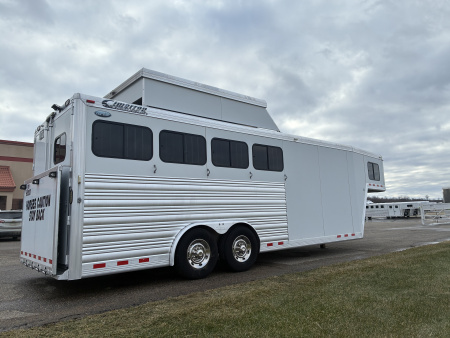 Used 2012 Cimarron 4 Horse Gooseneck Horse Trailer