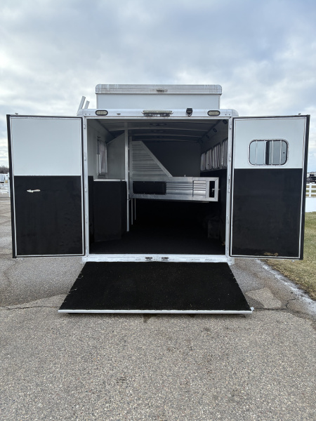 Used 2012 Cimarron 4 Horse Gooseneck Horse Trailer
