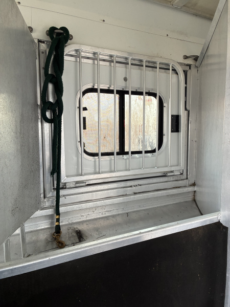 Used 2012 Cimarron 4 Horse Gooseneck Horse Trailer