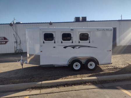 New 2026 Trails West Adventure 3 Horse Trailer