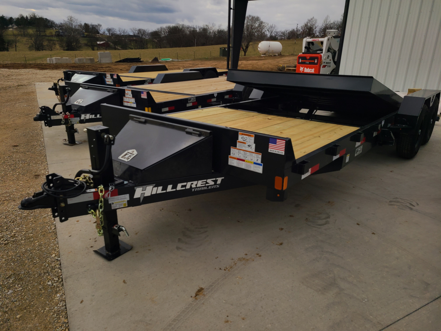 New Hillcrest 16+6 PARTIAL TILT, 16K AXLES
