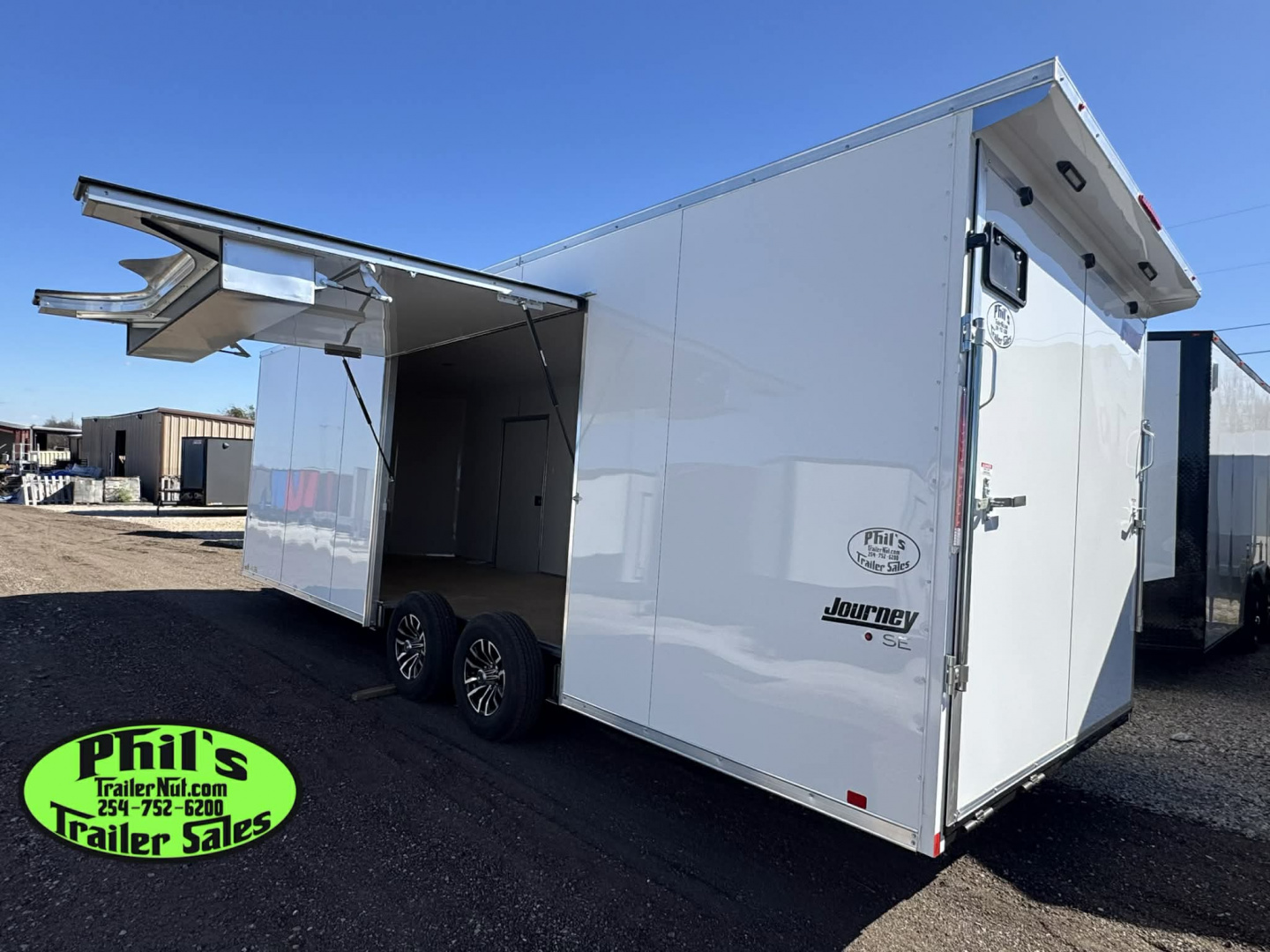 New Pace American 8.5X24 CAR HAULER WITH FULL ESCAPE DOOR & REMOVABLE FENDER Car / Racing Trailer