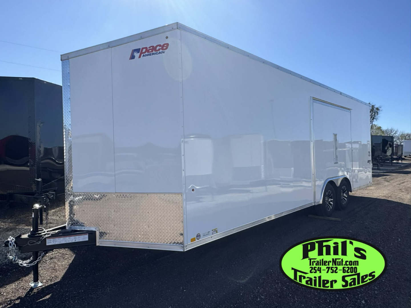 New Pace American 8.5X24 CAR HAULER WITH FULL ESCAPE DOOR & REMOVABLE FENDER Car / Racing Trailer