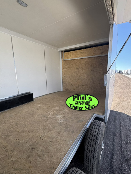 New Pace American 8.5X24 CAR HAULER WITH FULL ESCAPE DOOR & REMOVABLE FENDER Car / Racing Trailer