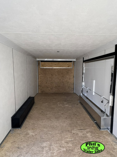 New Pace American 8.5X24 CAR HAULER WITH FULL ESCAPE DOOR & REMOVABLE FENDER Car / Racing Trailer