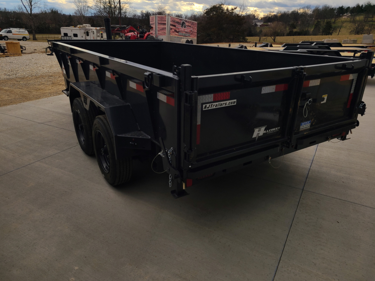 New Hillcrest 7 X 16 DUMP 17.6k AXLES