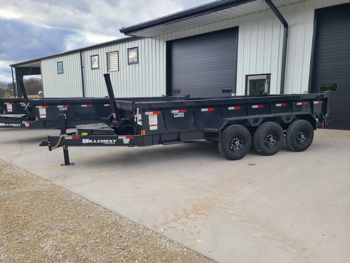 New Hillcrest 7 X 16 DUMP 21k AXLES