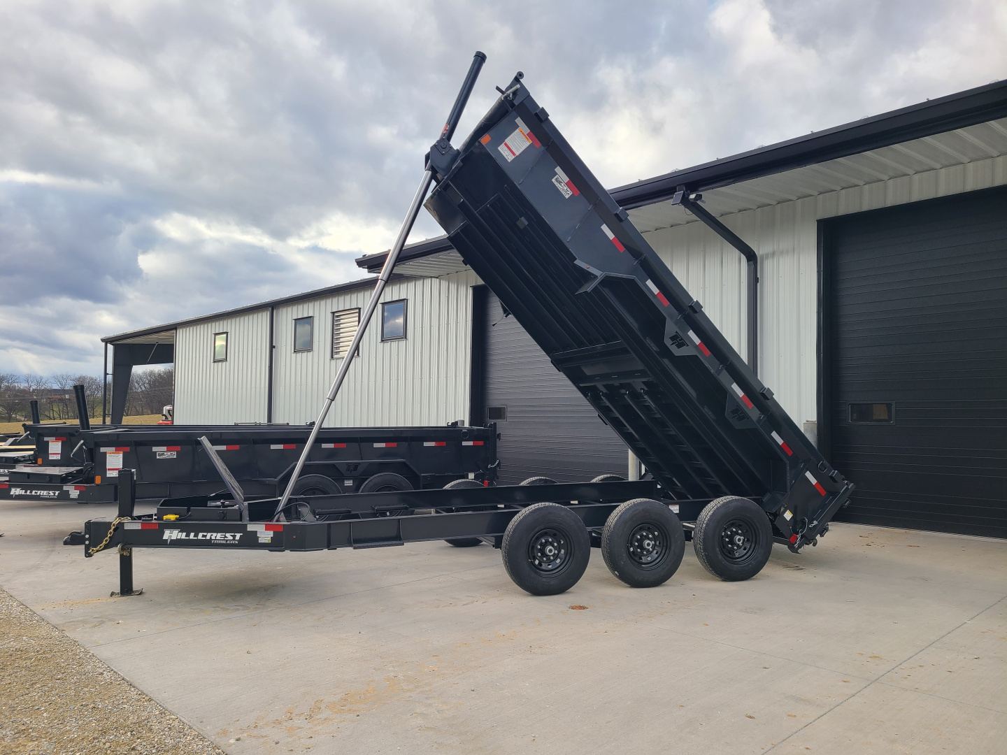 New Hillcrest 7 X 16 DUMP 21k AXLES
