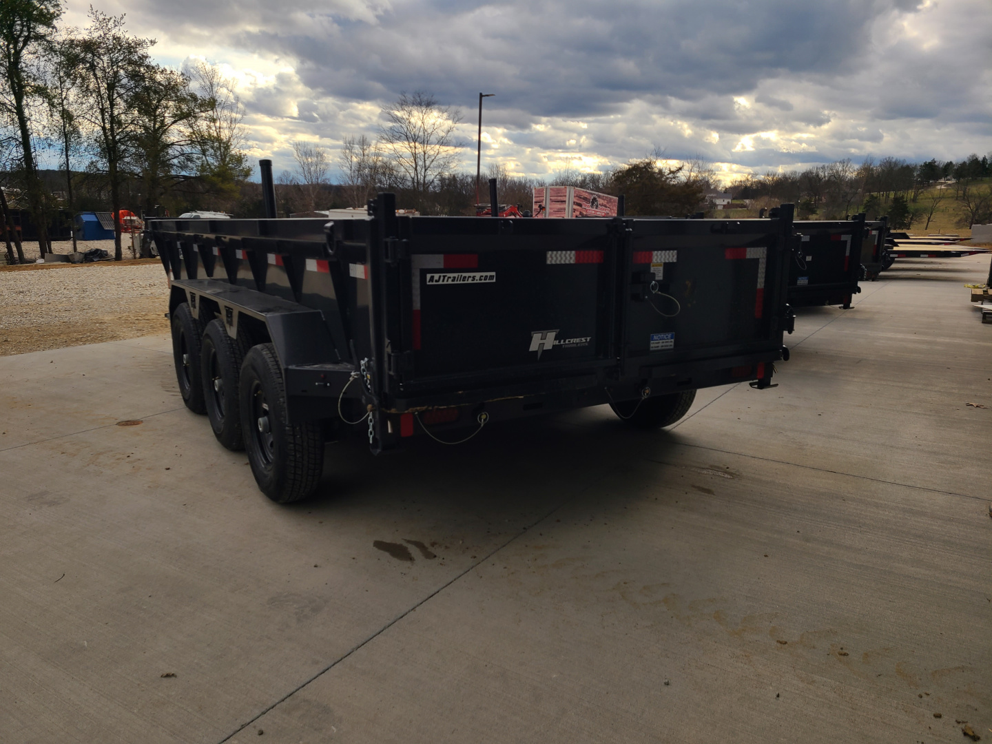 New Hillcrest 7 X 16 DUMP 21k AXLES