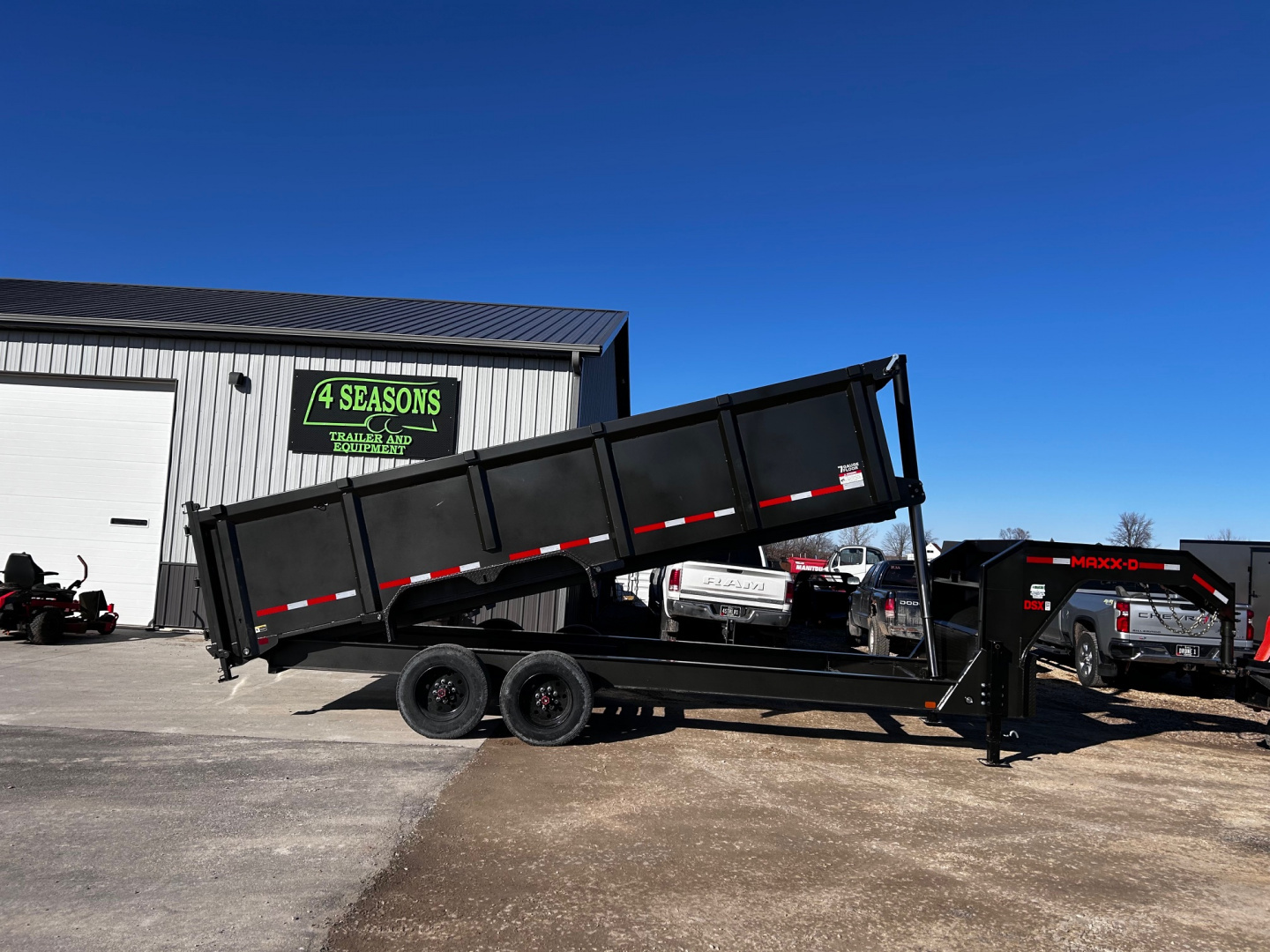 New 2026 MAXX-D DSX 83"X20' GN --4' SIDES-- 21K GVWR Dump Trailer