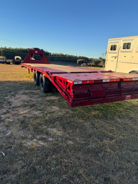 New 2025 Circle W 25+5 Gooseneck Flatbed Trailer