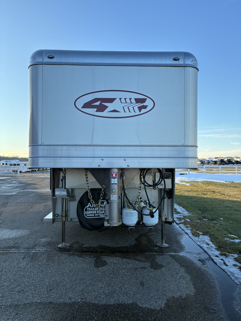 Used 2020 4-Star 3 Horse 15' Living Quarter Horse Trailer