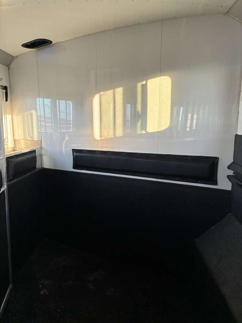 Used 2020 4-Star 3 Horse 15' Living Quarter Horse Trailer