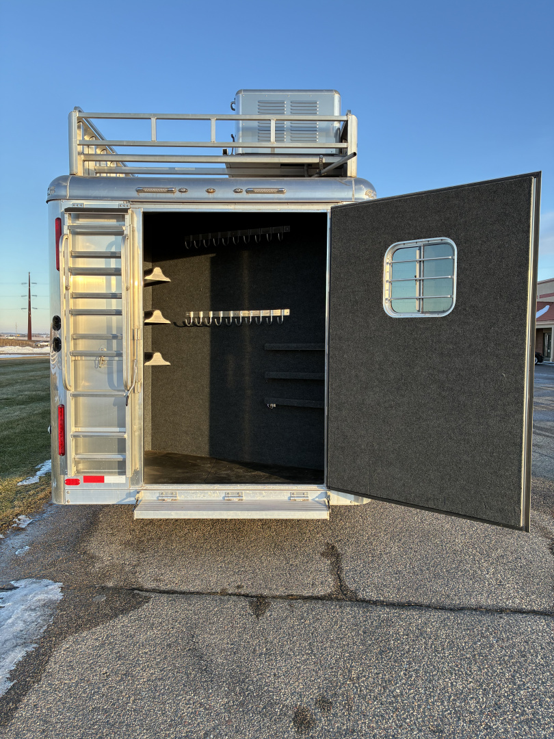 Used 2020 4-Star 3 Horse 15' Living Quarter Horse Trailer