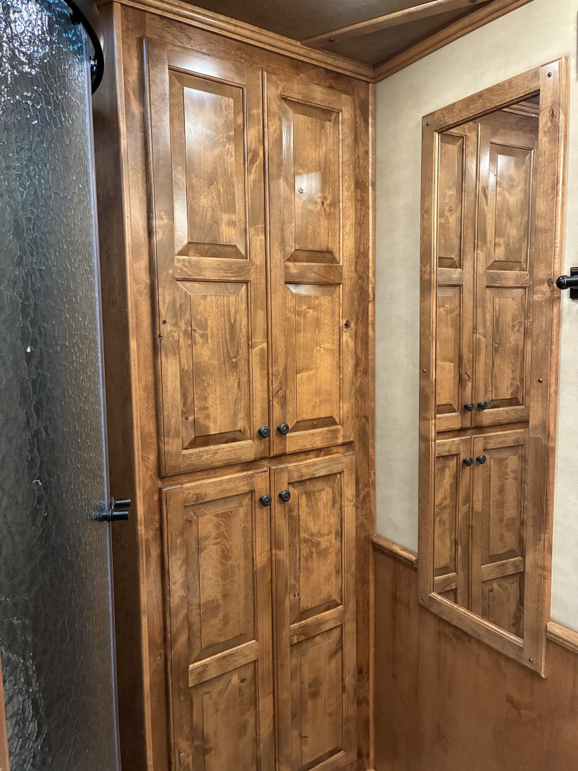 Used 2020 4-Star 3 Horse 15' Living Quarter Horse Trailer