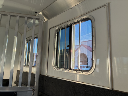 Used 2020 4-Star 3 Horse 15' Living Quarter Horse Trailer