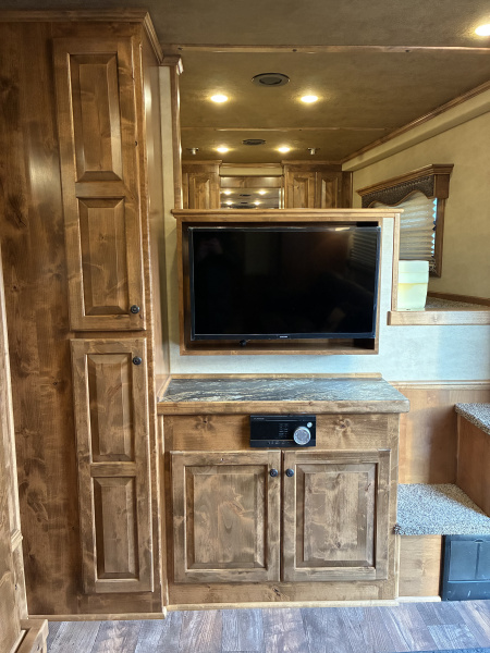 Used 2020 4-Star 3 Horse 15' Living Quarter Horse Trailer